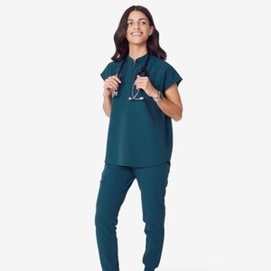 Rafaela- Mandarin collar scrub top Hunter green